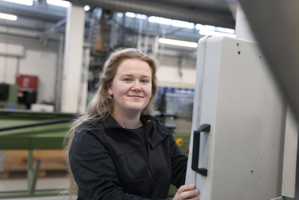 Tonja gik fra praktik til plastmager