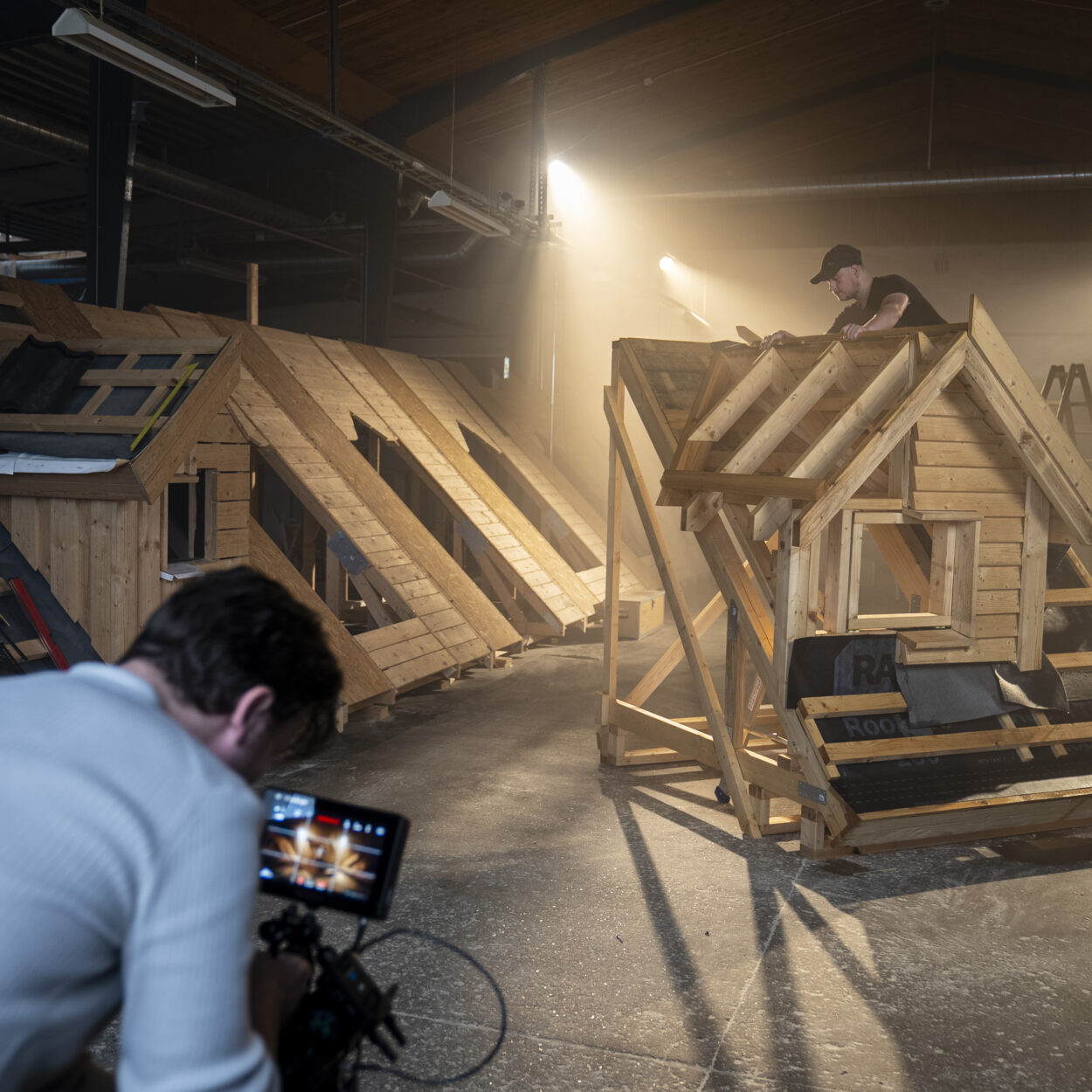 BigBrain-Productions-optager-video-i-toemrerafdelingen-aspect-ratio-1250-1250