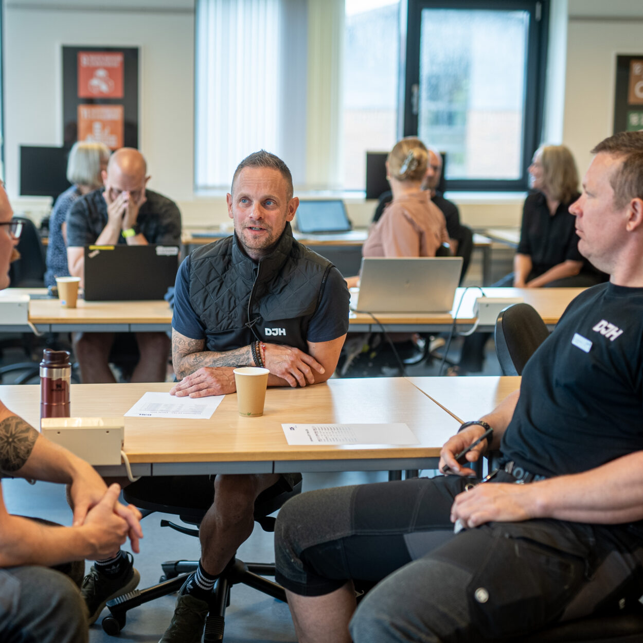 DEP-NETVAeRK_1-aspect-ratio-1250-1250