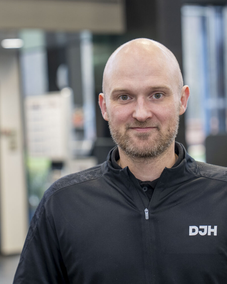 Christian-Marker-aspect-ratio-900-1125