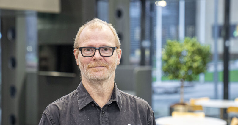 Jens-Erik-Lind-Larsen-aspect-ratio-800-420