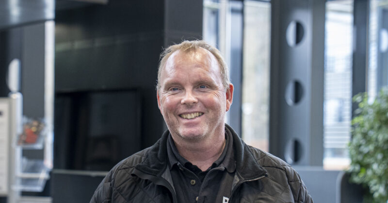 Jakob-mors-aspect-ratio-800-420